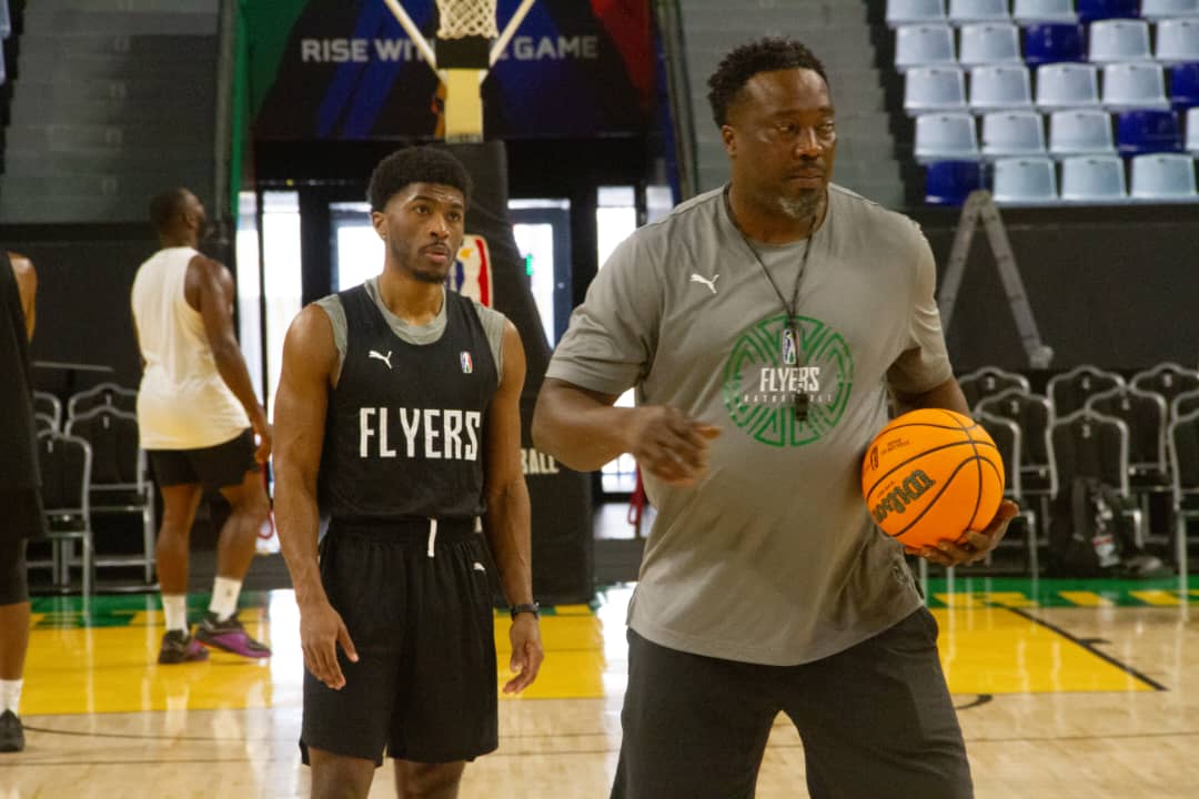 faeren_george's tweet photo. Today, we take a moment to sincerely appreciate the incredible coaching staff of the Maktown Flyers. https://t.co/OPjllO8Nok