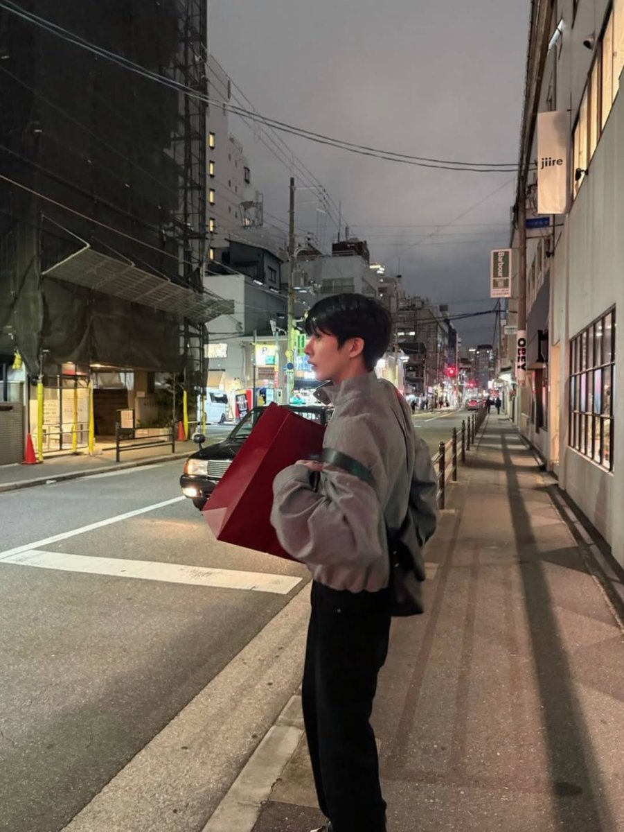 hyungwon things tweet media