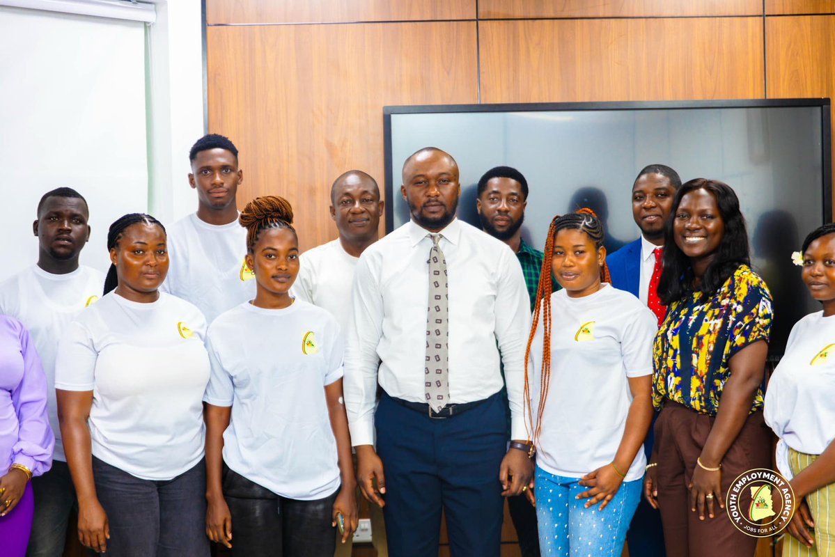 yeaghana's tweet image. The Youth Employment Agency has sent selected beneficiaries to the UAE under its Labour Exchange Programme to work with global brands like KFC, Pizza Hut &amp;amp; Hardee’s. 
CEO Malik Basintale urged discipline and assured continued support. 

#YEAGhana #Careers #JobOpportunities