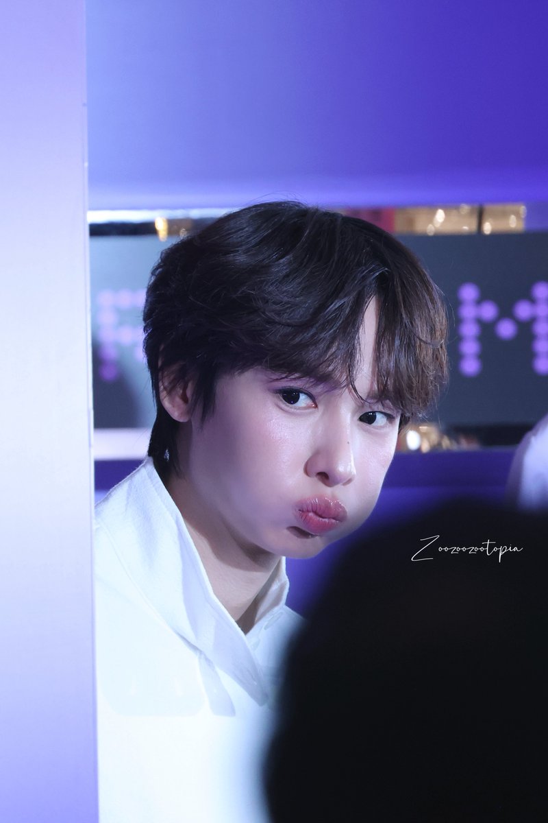 Daddy off and his little cutie💚

OFFGUN BRIGHT UNLOCKED
#MelabodyxOffGun
#ออฟกัน #OffGun