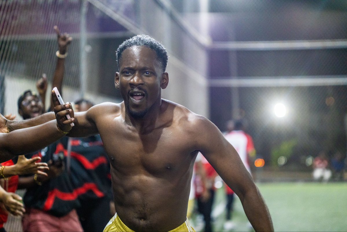Sir Eazi tweet media