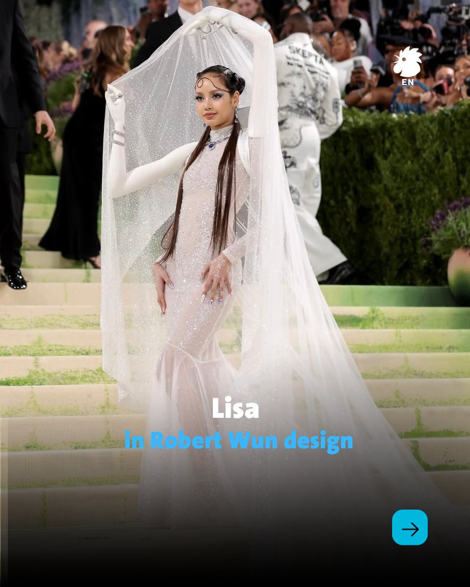 AnnaharEn's tweet image. At the Met Gala 2026, the look is no longer just a dress —it becomes an artistic statement. Between sculptural silhouettes and color-driven creations, the night blurred the line between fashion and art

#metagala #celebrities #runway #beyonce #rihanna #kimkardashian #swarovski