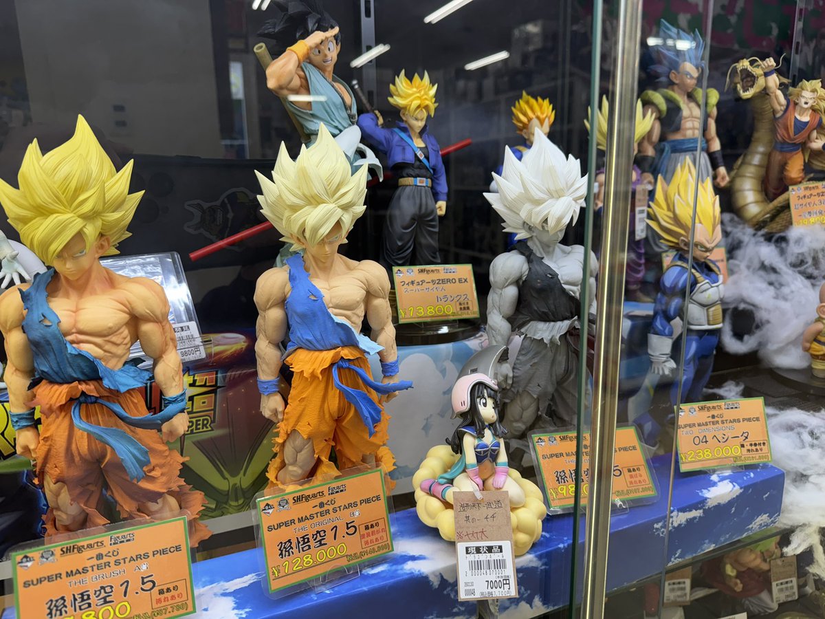 ドラゴンボール  全14種  ミュージアムコレクション  フギュア 旅先でフラッと軽い感覚で入ったけどここの店舗強すぎ😳w ミュージアム