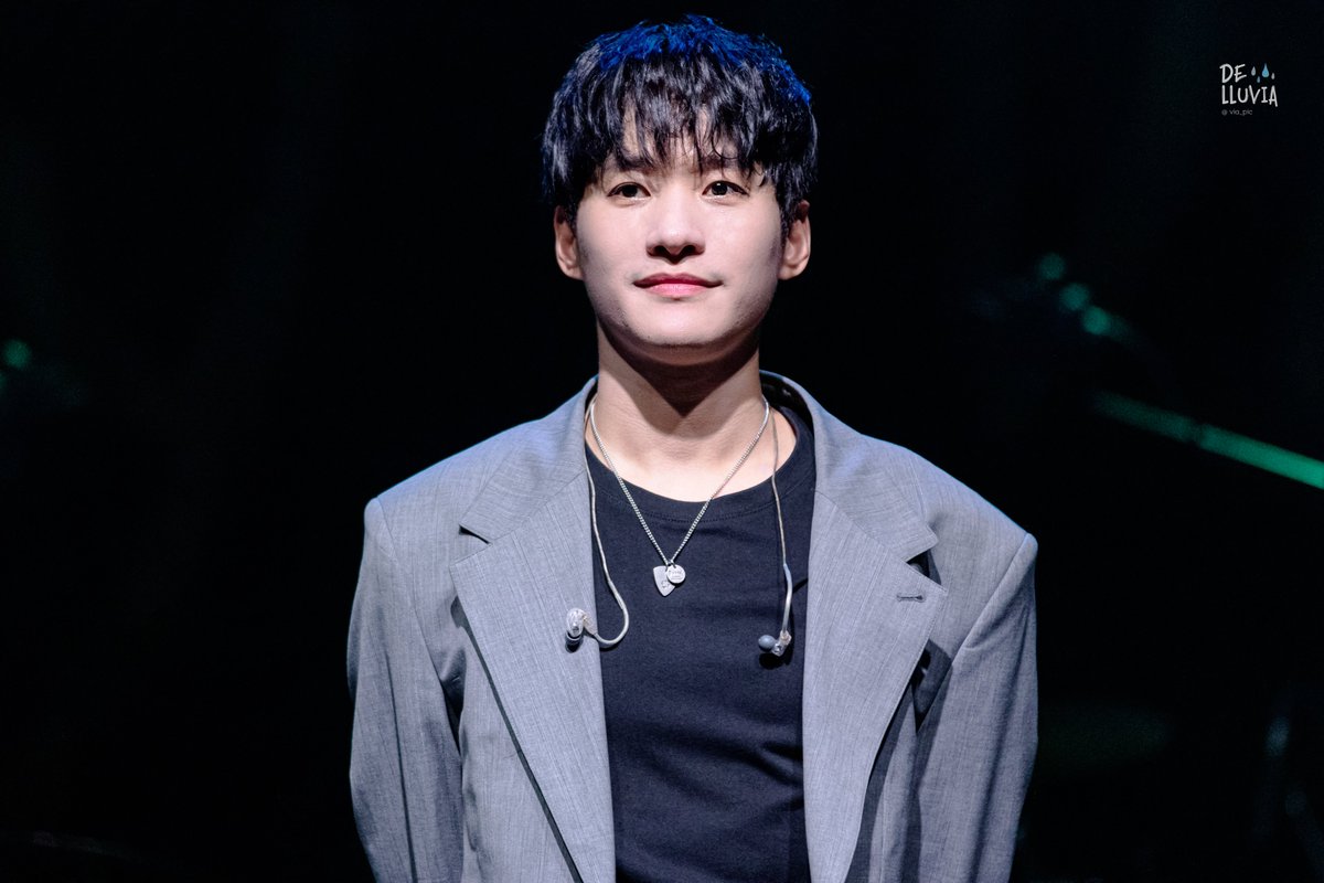 via_pic's tweet photo. 260418
Only NEW!
포토타임

#정욱진 배우님 https://t.co/lNa0GDKtux