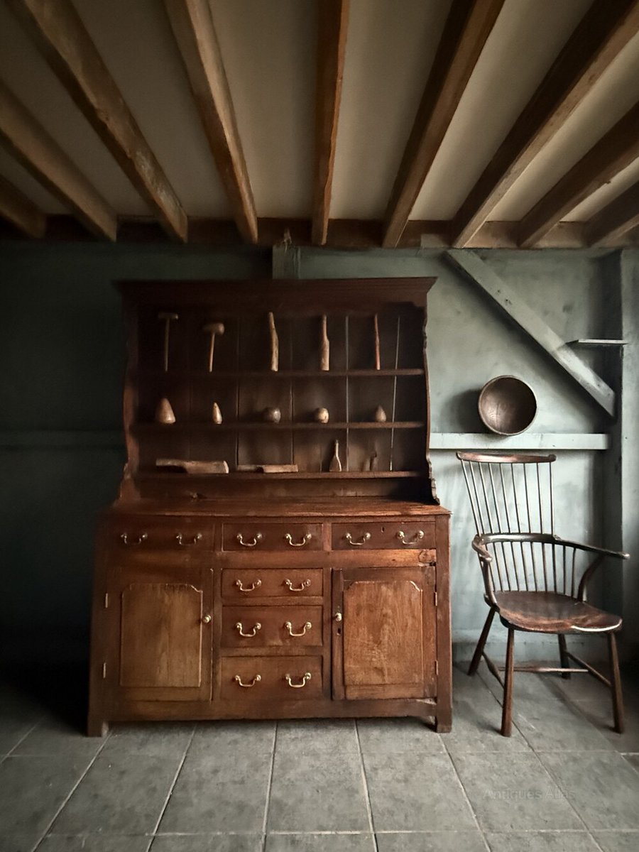 antiques_atlas's tweet image. Selling on ✨Antiques Atlas  ✨we have
✨Folke Furniture✨
antiques-atlas.com/folkefurniture
Items for sale include
Pine Estate Cupboard In Original Paint
Ten Lancashire 17th c Backstools
18th c Welsh dresser
#antique #antuees #antiquefurniture