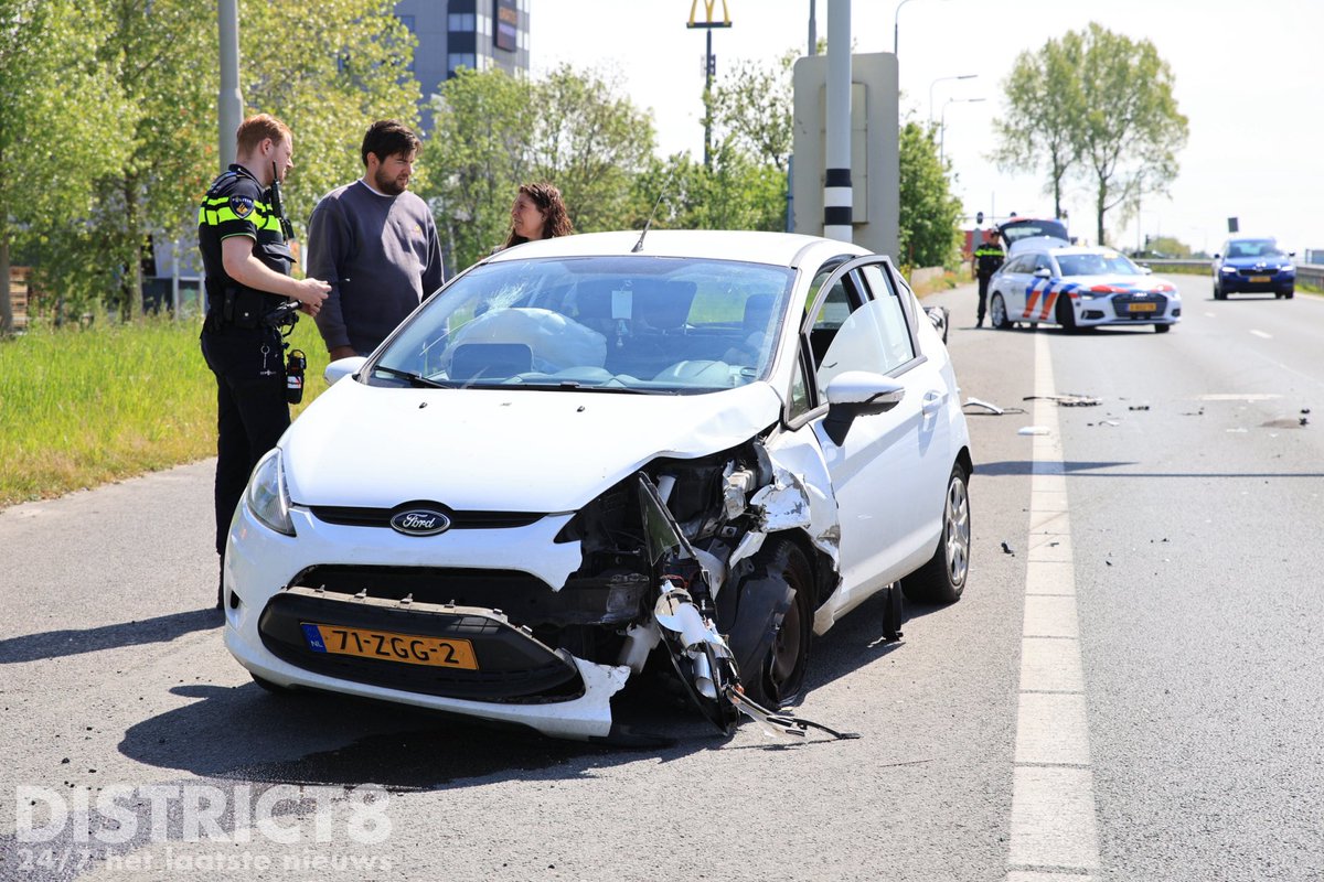 Aanrijding op toerit A13 bij DelftNoord