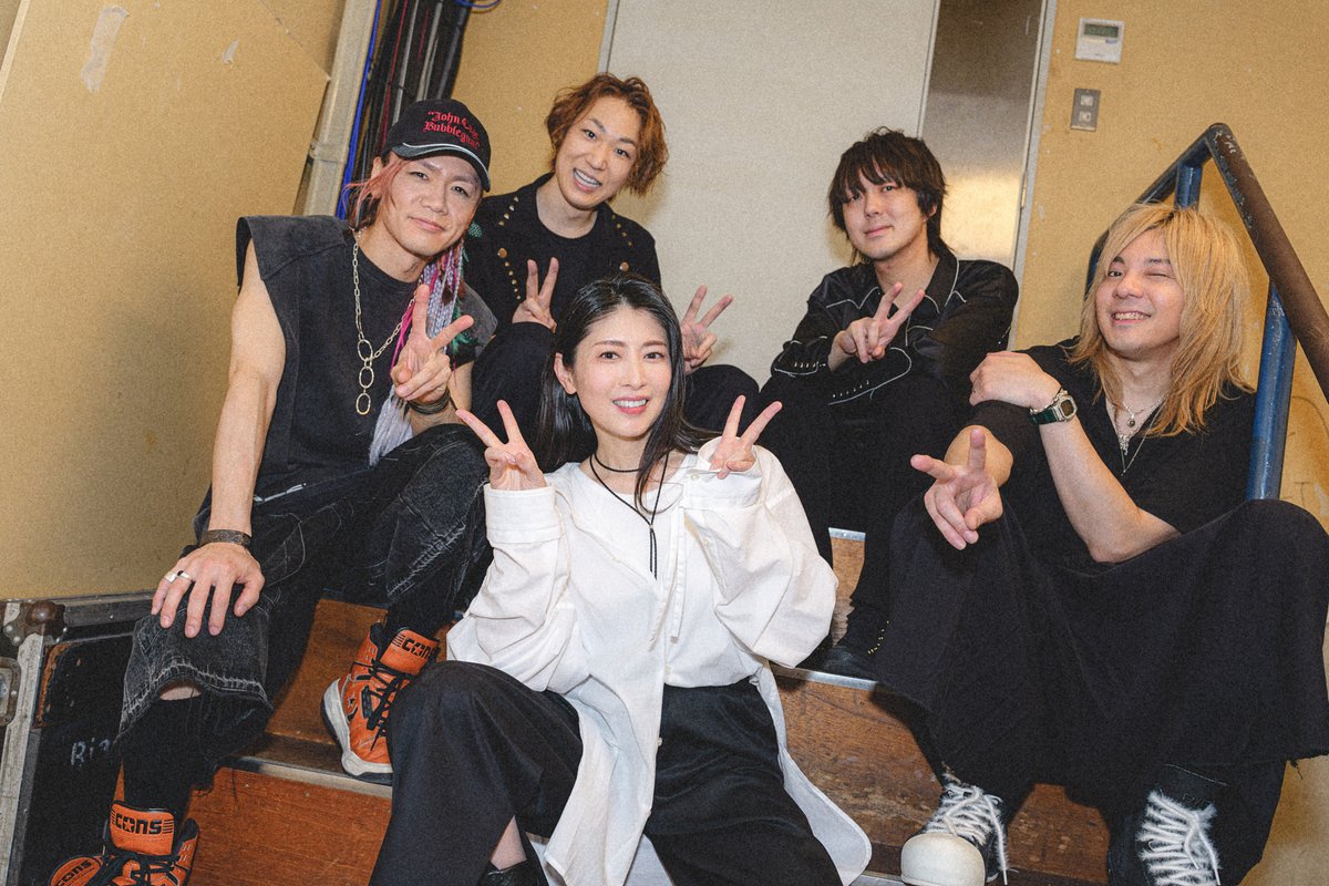 茅原実里 tweet media