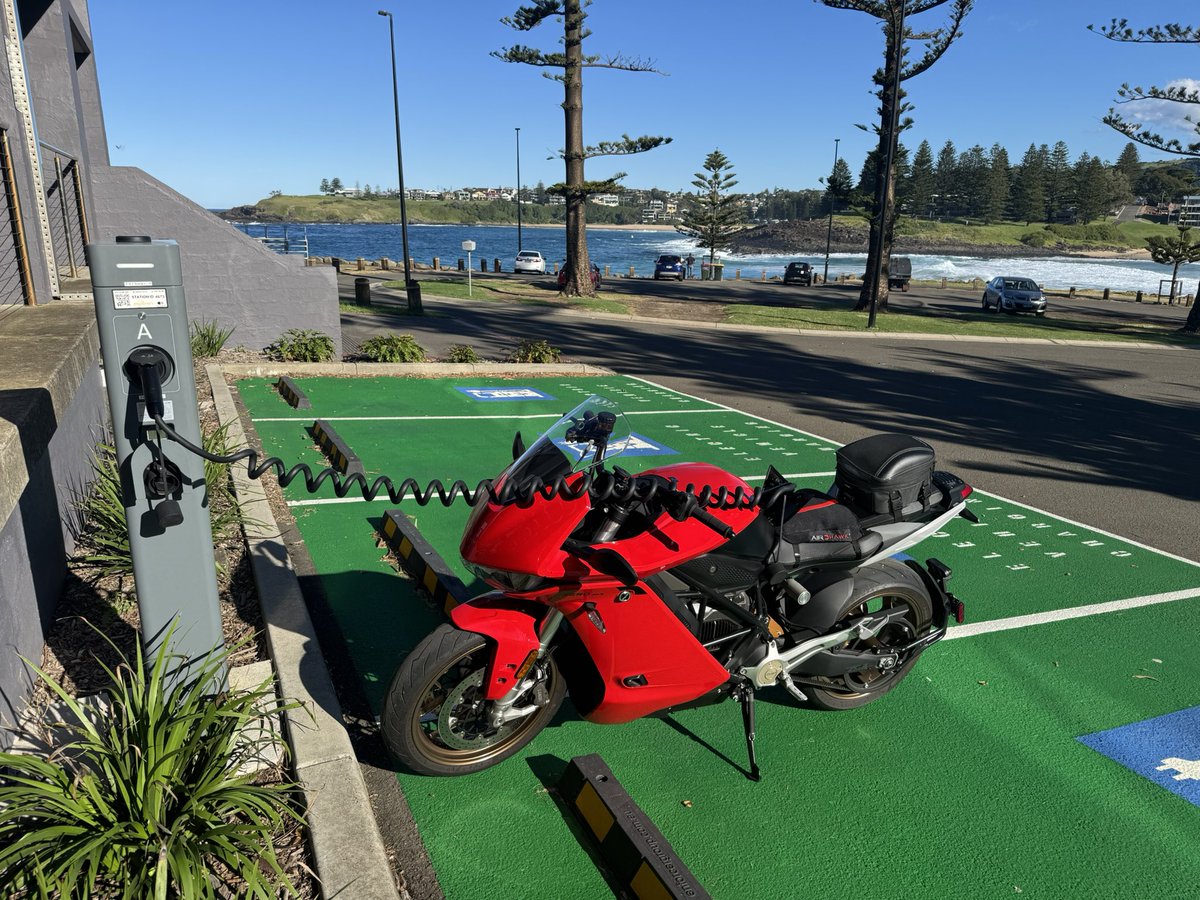 alex35571's tweet photo. Zero SRS ⚡️ Motorcycle Ride 🏍️
Depart Sydney with 95% SoC
Princess Motorway to Albion Park
Coffee ☕️ n charge ⚡️ (Exploren 26mins $2.03) 24% to 65% SoC
Macquarie Pass to Moss Vale
Lunch 🥪 n Charge ⚡️ (NRMA / Chargefox 43mins $3.16) 32% to 80% SoC
On to Kiama via Kangaroo Valley 
Snack n Charge ⚡️ (Exploren 18mins $1.76) 30% to 55% SoC
Princess Motorway return to Sydney.
Heathcote Motorway Charge ⚡️(Origin 360 18mins $2.20) 5% to 34% SoC
Returned home 🏠 5% SoC

Distance: 379km
Elevation: 5,431m
Efficiency: 82wh/km
Time: 6hrs
Cost: $9.15
Many Motorway kms 💨 
Checked out new NRMA charger at Moss Vale. Lunch at Ex Services Club 🍔