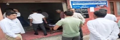 timepresslive's tweet image. AS Sudhir Bali-led team reviews Special Relief Ration Scheme for Kashmiri/Jammu migrants. Relief card holders to get 11kg free ration +1kg sugar monthly; non-relief get 5kg at NFSA rates. Over 450 families linked to welfare schemes. 
#JammuKashmir #MigrantRelief #RationScheme