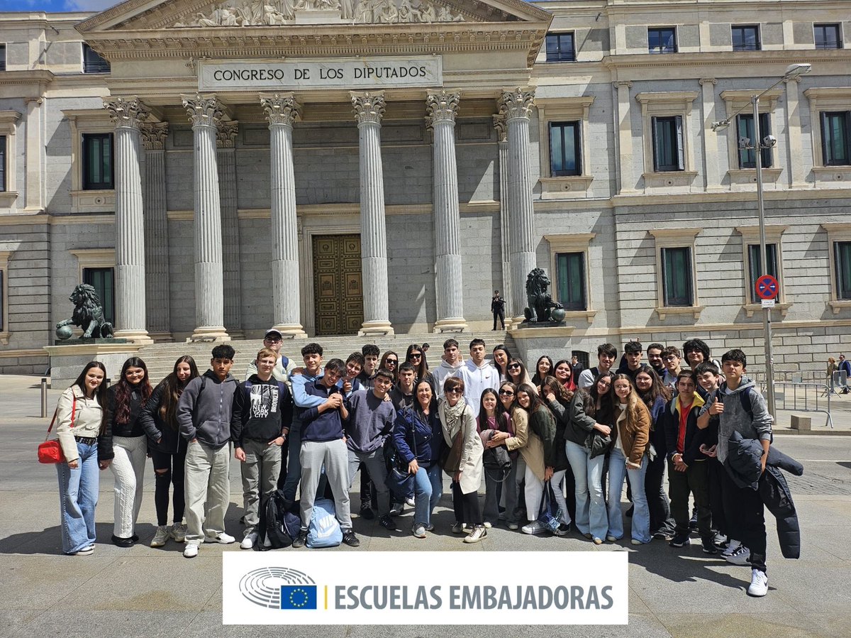 IES_JorgGuillen's tweet photo. Nuestros alumnos embajadores del @IES_JorgGuillen están en Madrid para visitar el Barrio de las letras, un paseo literario por el Corazón del Siglo de Oro, el Museo Del Prado y el Parque del
Retiro.
#MEPAS @museodelprado #AprenderFueraDelAula #Filosofía #BarrioDeLasLetras https://t.co/2GrOqSfrmg