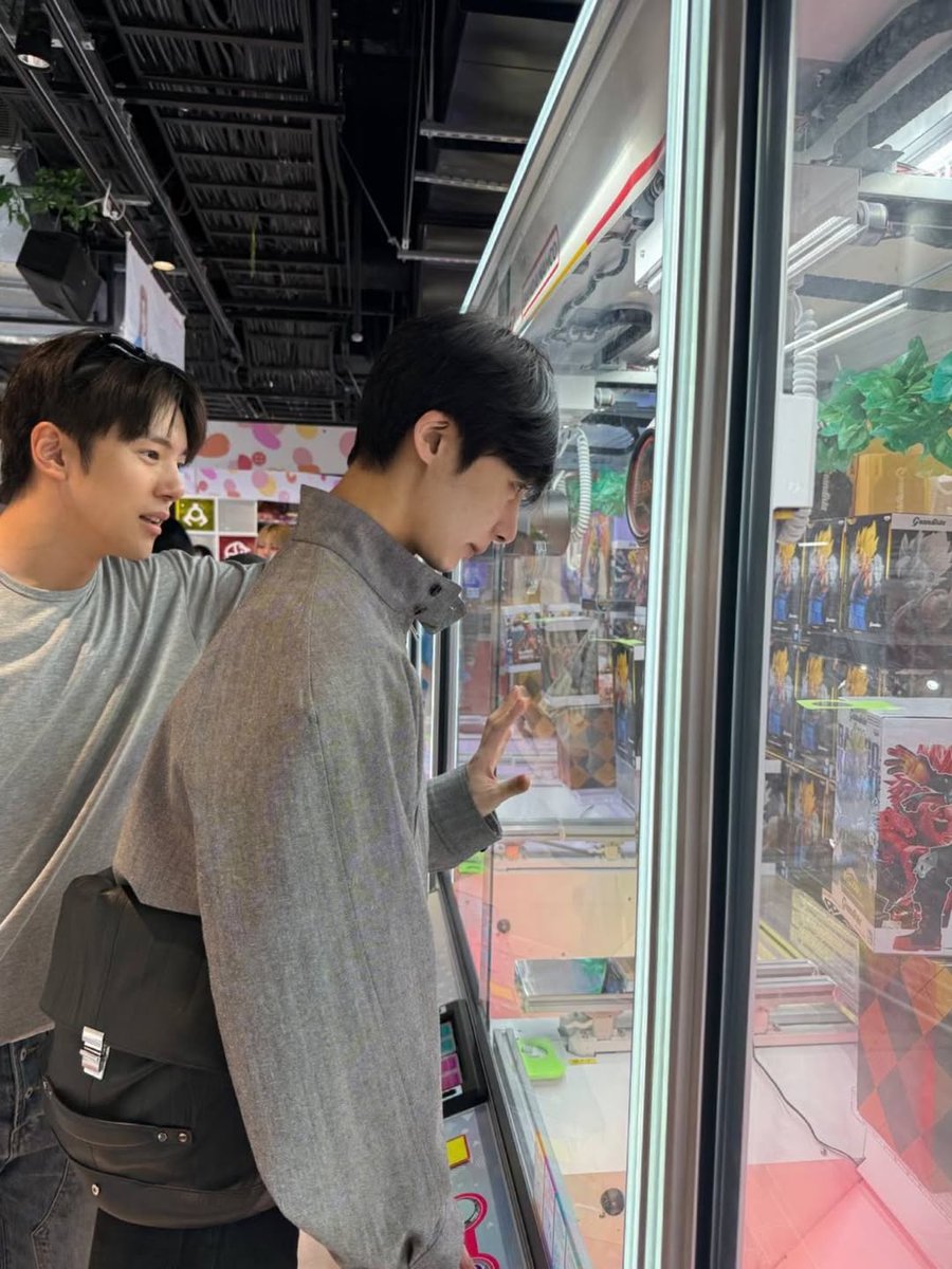 Incorrect Hyunghyuk tweet media