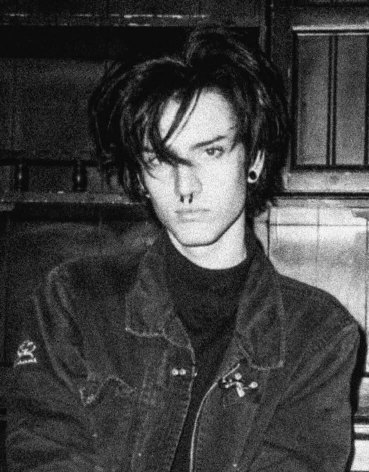 Clearmoonbas_'s tweet photo. Goth mike x metal rock dustin 
#wheelerson #variant https://t.co/xJj08IHUDW