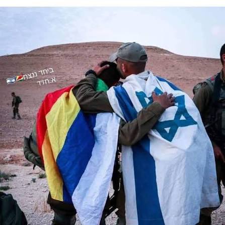 🇸🇨 إلى أبطال السويداء، إخوتي وأخواتي، ربنا يبارككم ويحميكم. بعرف الأيام الصعبة اللي مريتوا فيها واللي عم تعيشوها لحد اليوم. الرحمة لشهدائكم الأبطال.
اصبروا، الفرج قريب، والحياة بكرامة بين ناسكم وأحبابكم بتسوى مال و عز الدنيا كلها. نحنا معكم قلبا و قالبا و لن نترككم مهما حدث