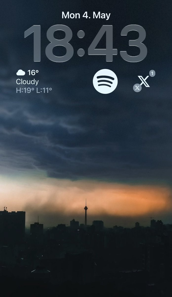 kasraklh_'s tweet image. من از تهران رفتم ولی تهران هرگز از من نرفت ❤️‍🩹🫂

#Tehran