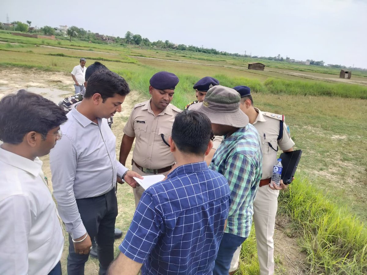 District Magistrate, East Champaran tweet media
