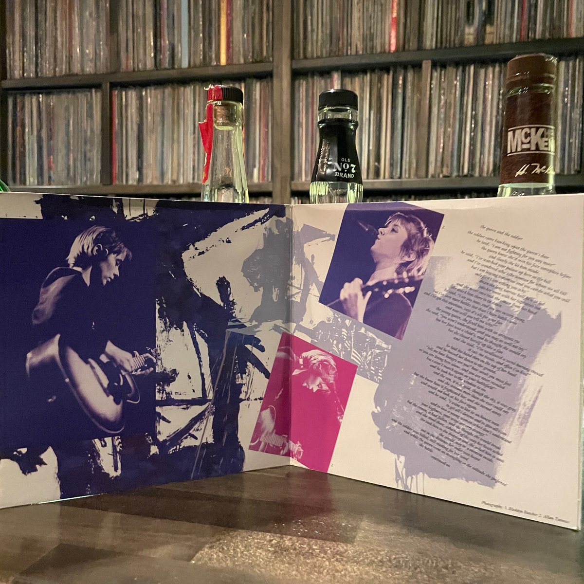 MILEHIGHCLUB202's tweet photo. ほな2x7いこか
SUZANNE VEGA / Small Blue Thing [’86 A&amp;M Records --- AM 294]
#suzannevega #SmallBlueThing #LennyKaye #SteveAddabbo #EdinburghPlayhouse #1990edinburgh #listeningbar #vinylbar #musicbar #レコードバー #ミュージックバー #mhc05052026
https://t.co/AlYcCrJAyU https://t.co/ar7f8E3loO