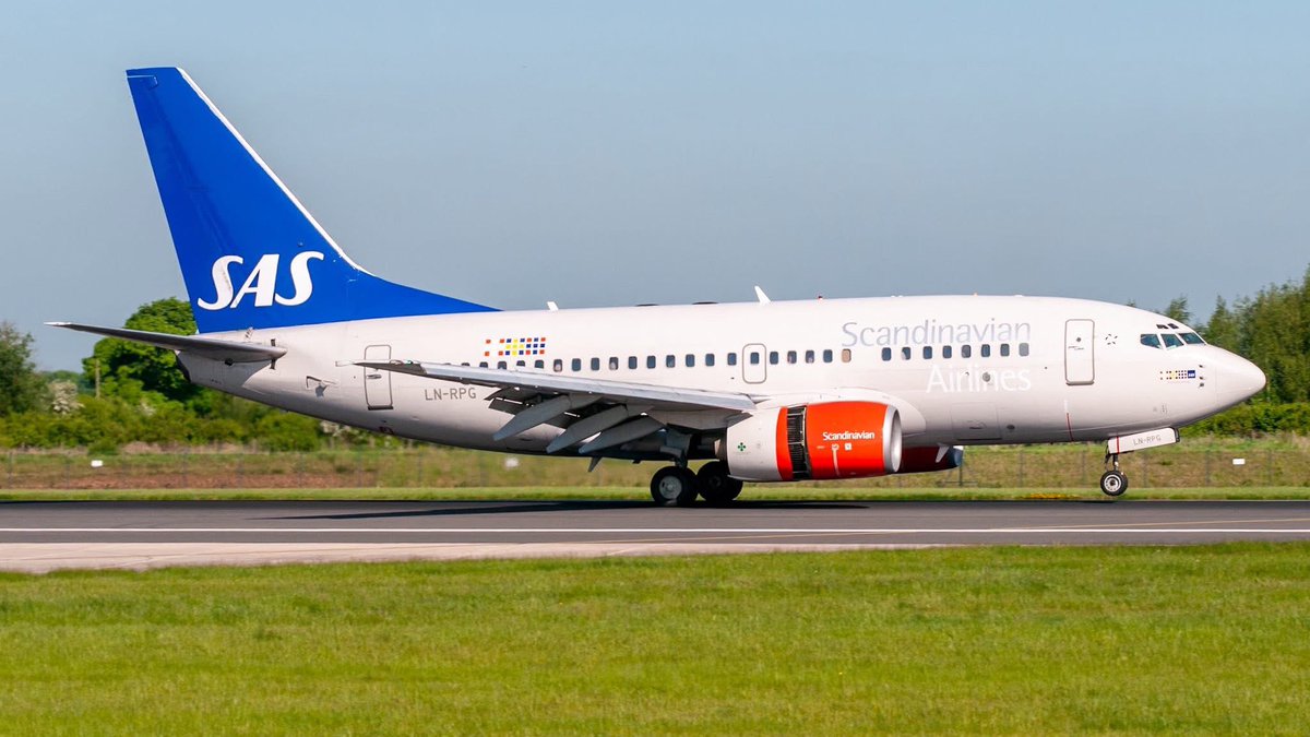 n194at's tweet image. SAS Scandinavian Airline System 
Boeing 737-683 LN-RPG
MAN/EGCC Manchester Airport
May 13, 2008
Photo credit Peter Hulse 
#AvGeek #Airline #Aviation #AvGeeks #Boeing #B737 #Manchester #MAN @manairport #SAS @flysas 🇳🇴 🇸🇪 🇩🇰