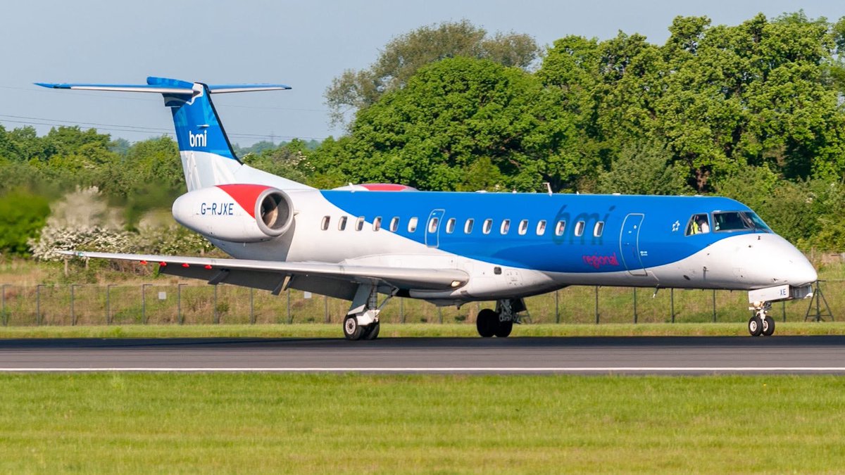 n194at's tweet image. bmi Regional
Embraer ERJ-145EP G-RJXE
MAN/EGCC Manchester Airport
May 13, 2008
Photo credit Peter Hulse
#AvGeek #Airline #Aviation #AvGeeks #Embraer #E145 #bmi #MAN @manairport #Manchester 🇬🇧