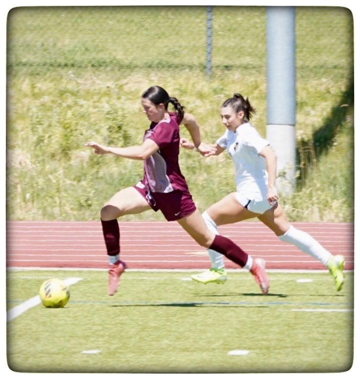 KensScott5's tweet photo. 💥HS Playoffs starts tonight! @CHSAA 💥
📍Horizon High School
🕰️ 4:30 PM MST
🆚 Cherokee Trail
Bundle Up! It’s going to be a cold one 🥶!!!
#letsgohawks @HorizonHawksAD @TopDrawerSoccer @ECNLgirls @ImYouthSoccer @RealColoSoccer https://t.co/GKHT7o0zND