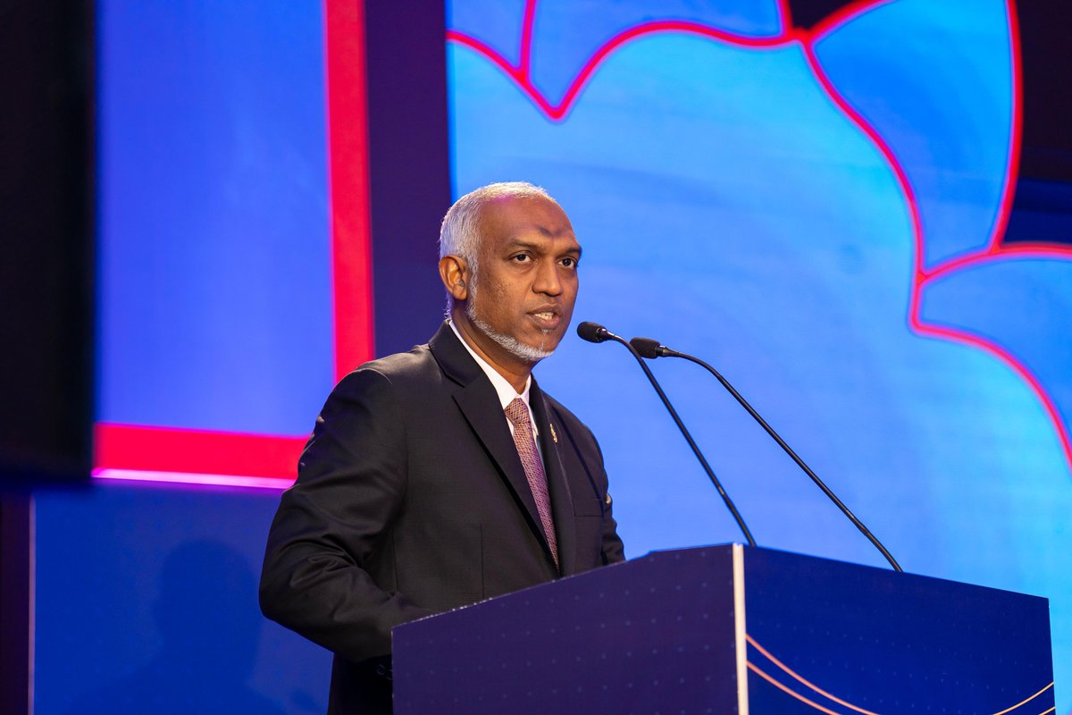 MoEDmv's tweet photo. H.E. President Dr. @MMuizzu delivered the keynote address at the Maldives–Sri Lanka Business Forum 2026, reaffirming the enduring Maldives–Sri Lanka partnership as “civilizational cousins” rooted in shared history, cultural ties, and 60 years of diplomatic relations.

He highlighted the Maldives’ Vision 2040 and ongoing economic reforms, emphasizing private sector–led growth, investor confidence, and opportunities for collaboration in infrastructure, digital innovation, sustainable tourism, and food security.

#MVSLBusinessForum @presidencymv @SLinMaldives @InvestMv