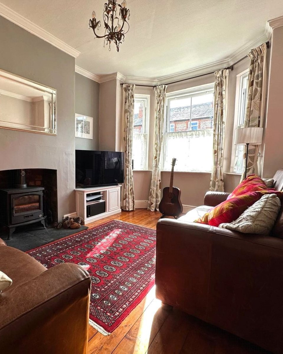 JS_Haleoffice's tweet image. #forsale Cedar Road, #Hale
Guide price £650,000

A beautifully presented three-bedroom bay fronted Victorian #property, ideally positioned on one of the area’s most sought-after tree-lined roads.

jackson-stops.co.uk/properties/216…

#halepropertyforsale
