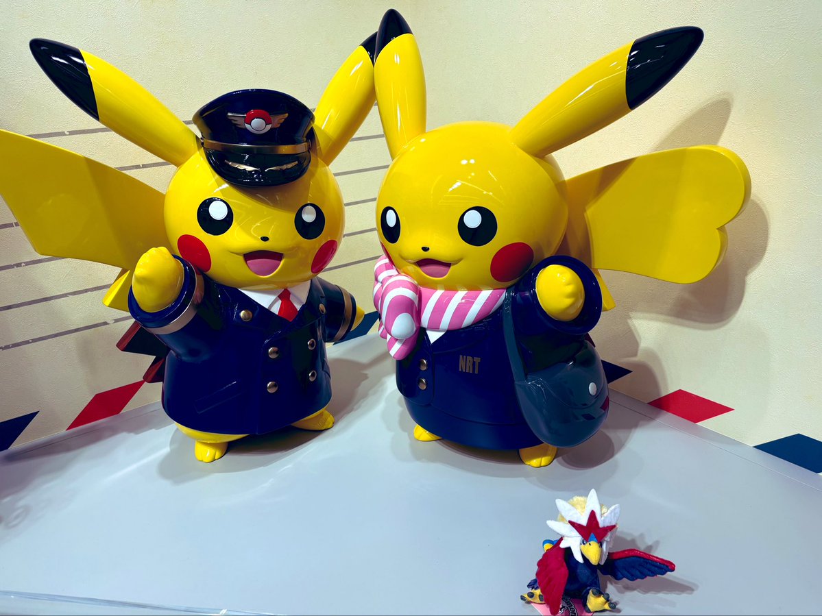 アニポケのキャプテンピカチュウと成田空港のパイロットピカチュウ