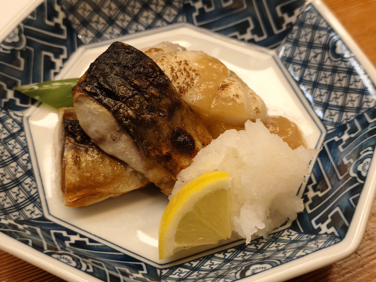 篠原カメラ tweet media