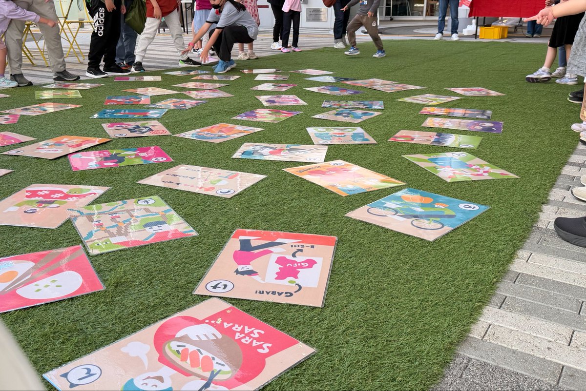 plazagifu's tweet photo. #柳ケ瀬グラッスル35 の周年祭。#ツナグテ さんが大 #YAONE 大会を開催してくださいました🥹✨元気なキッズも大人も白熱のチーム戦!盛り上がっていました🙌参加者の中には #ニャオネ(猫)のファンという子も💚YAONEが岐阜っ子たちの間で浸透してくれてるんだなと思うと…感無量です😭✨ https://t.co/UmFPtH0Pfp