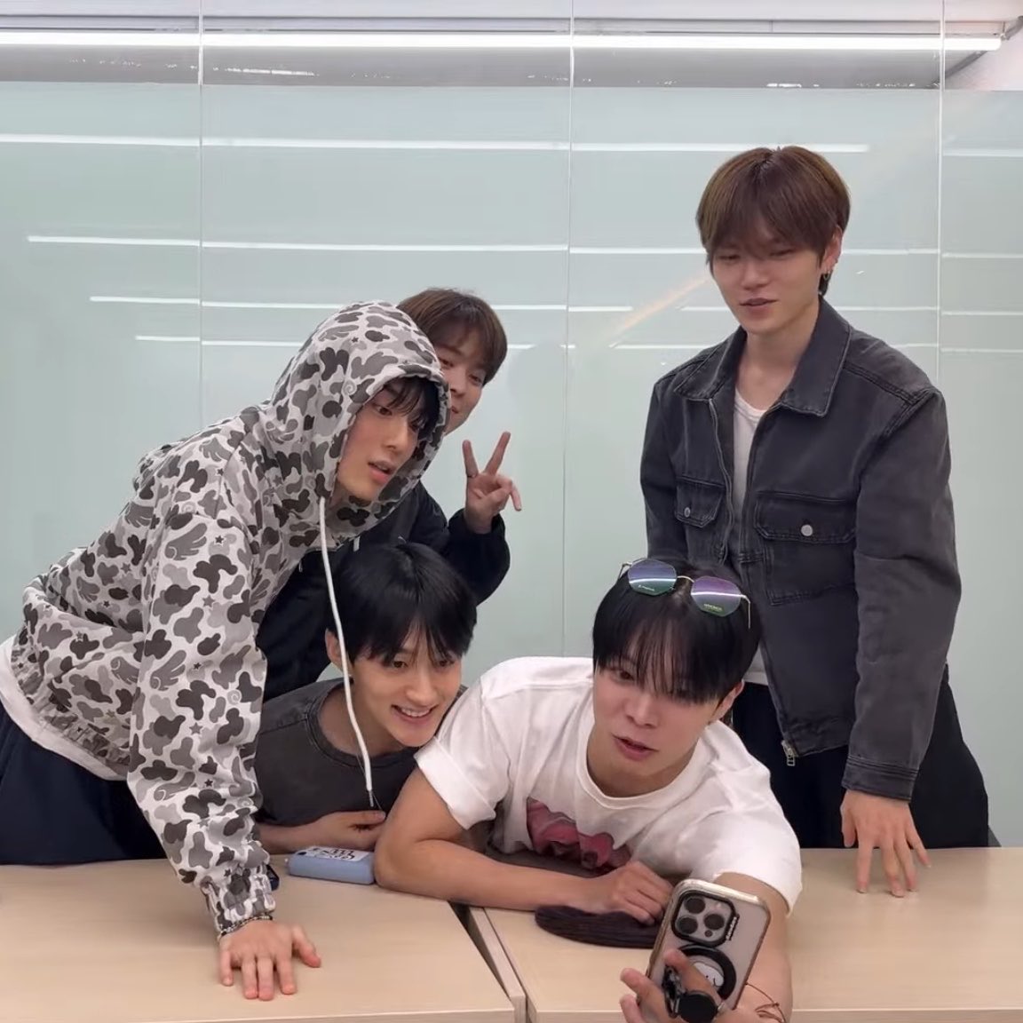 goodwalwar1's tweet photo. 진짜 베리베리 너무사랑해서눈물흘름 이러나저러나금쪽같은내새끼들 https://t.co/OS5pLgnx6l