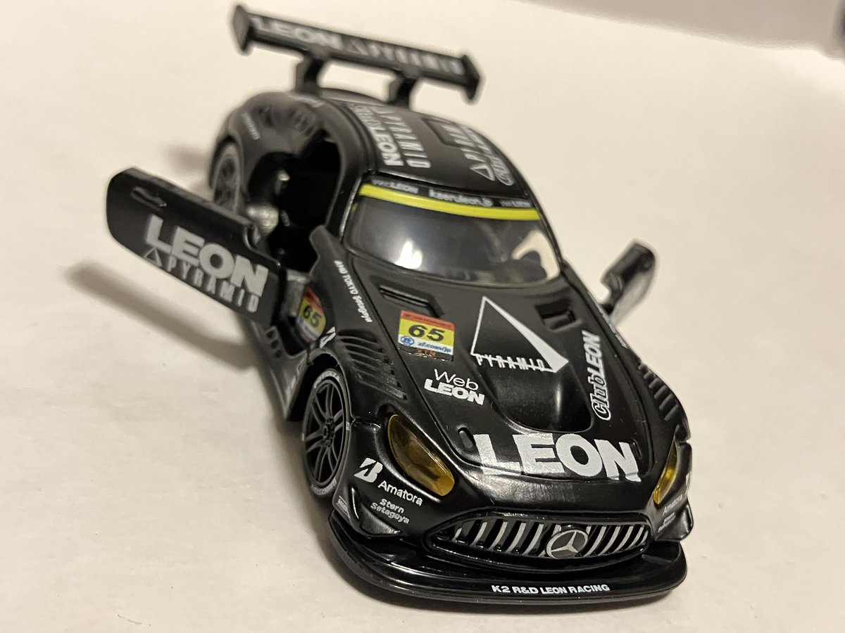 トミカ トミカプレミアムRacing レオン ピラミッド AMG UV印刷とタンポ