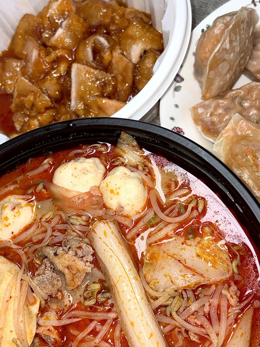 SooJonnaHappy's tweet photo. 마라탕 먹을때 꿔바로우 먹기 좋게 조사놔야돼요 https://t.co/E3Gb4vhUdg