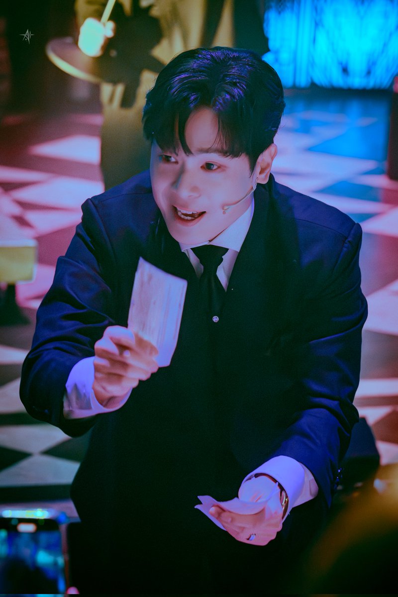 에이 tweet media