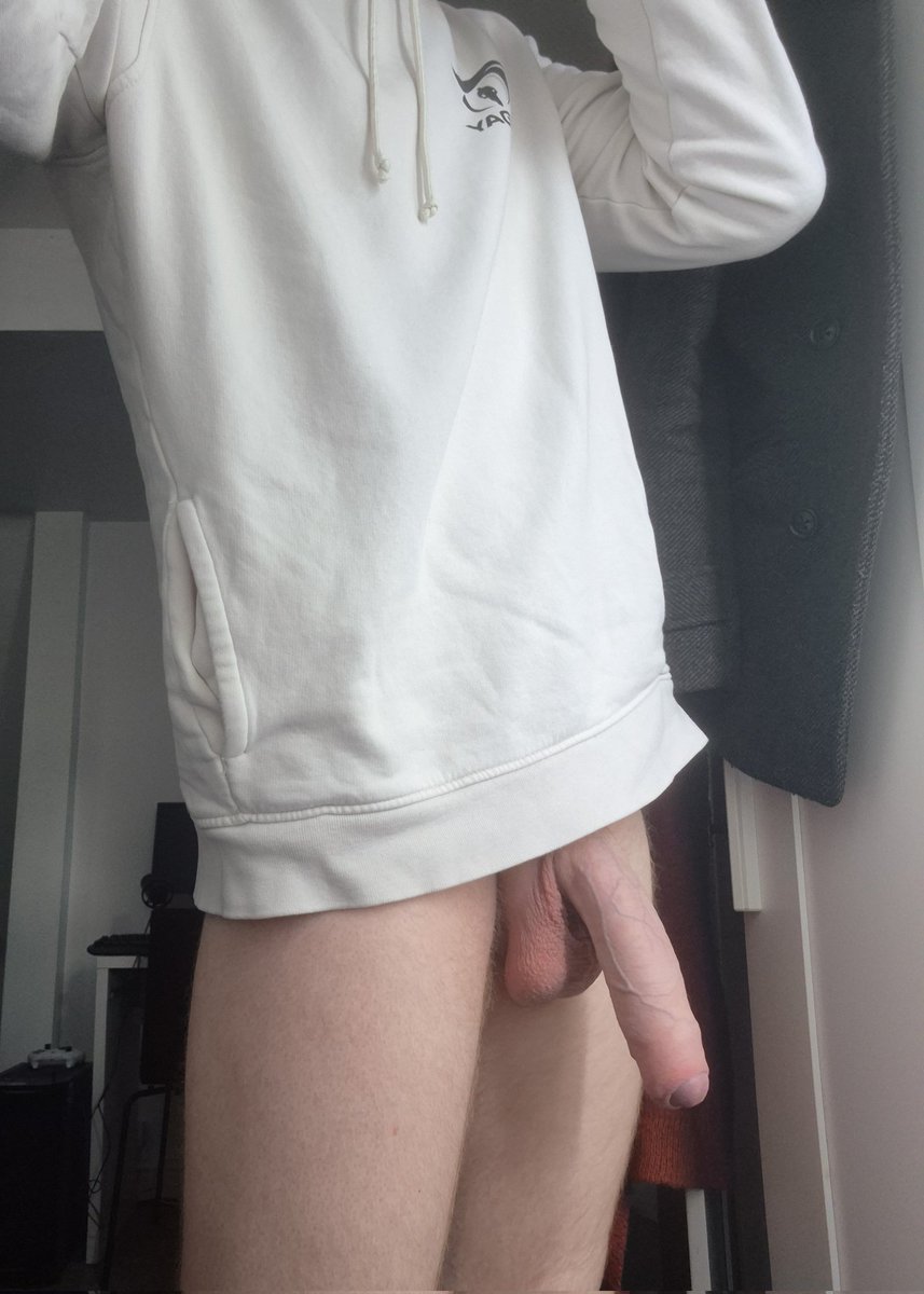 AuronFox_AD's tweet photo. Do people like it when boys wear nothing but a hoodie? Even if I they're a little hard? https://t.co/pkZeguC8uK