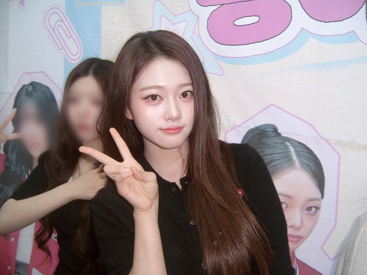 citroOn_oO's tweet image. 260505 4주년 카페
우리 예뽀니 지민이 오래보쟈 사랑행 🎀
#원지민 #클라씨 #CLASSy