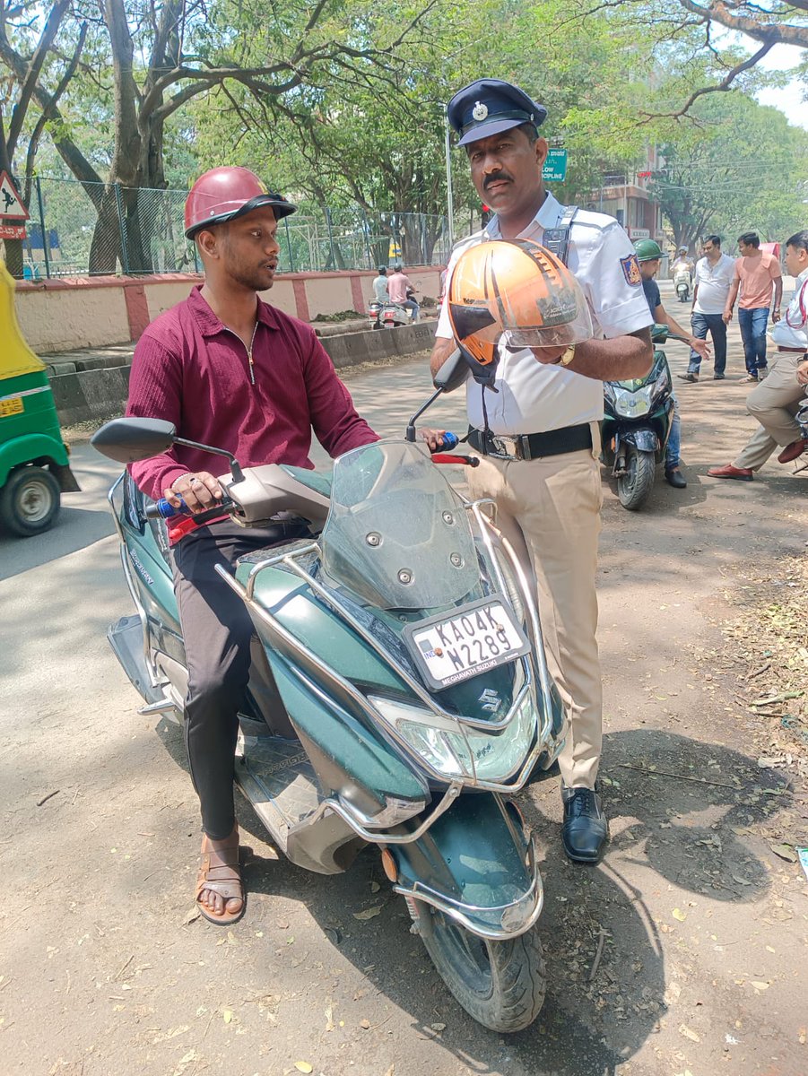PULAKESHINAGAR TRAFFIC BTP tweet media