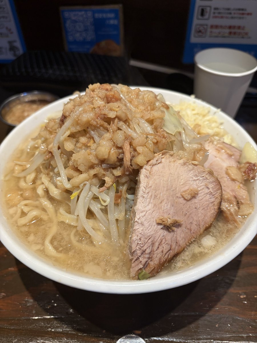 MevichasoN's tweet photo. 1時間並んだ https://t.co/Xo6gswYNWd