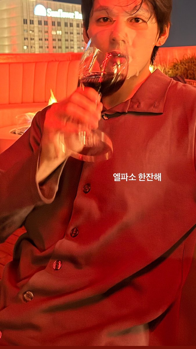 lt_Star_Crystal's tweet photo. J-Hope &amp; Thv 😊🥰 https://t.co/31AIoZjiw4