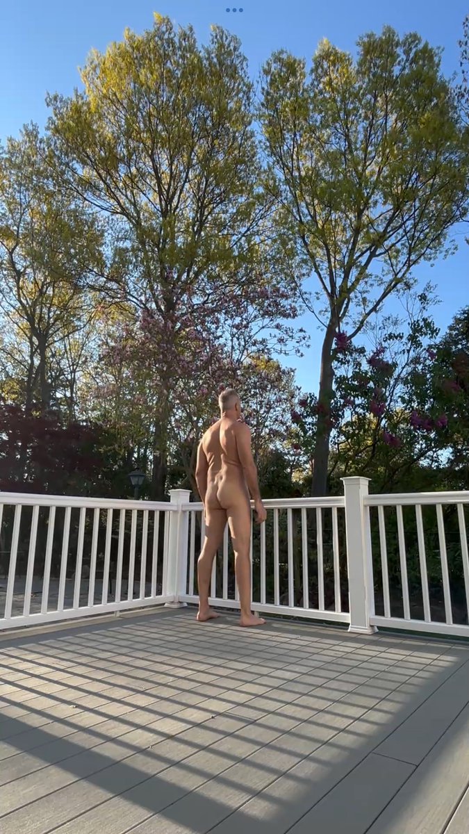 Nudist since 91 tweet media
