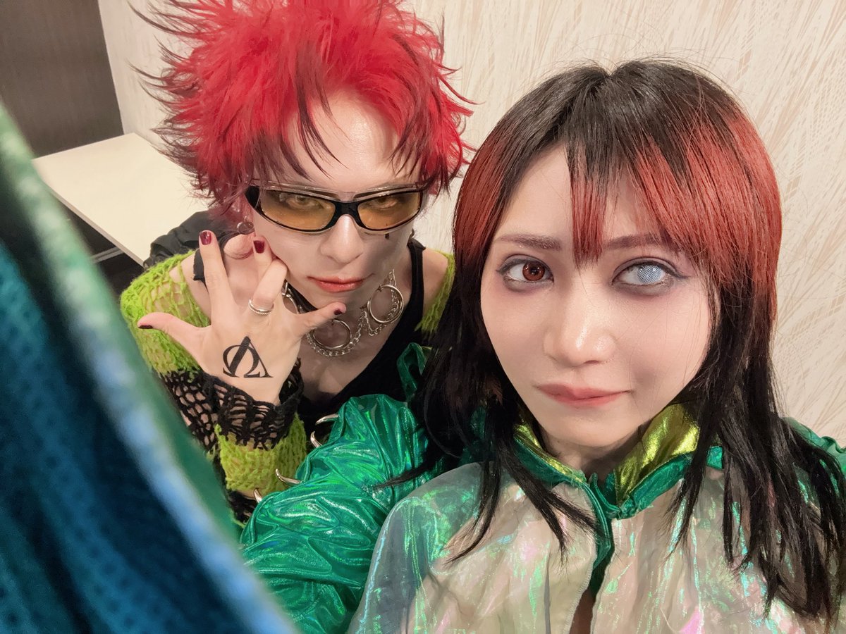 グラビティ 六 tweet media