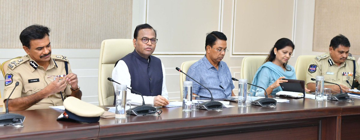 NewsMeter_In's tweet image. Prime Minister @narendramodi to visit #Telangana on May 10.

Chief Secretary K. Ramakrishna Rao reviewed arrangements at Dr. B.R. Ambedkar Telangana Secretariat, directing all departments to ensure seamless coordination.

PM to inaugurate key projects &amp;amp; address a public meeting.
