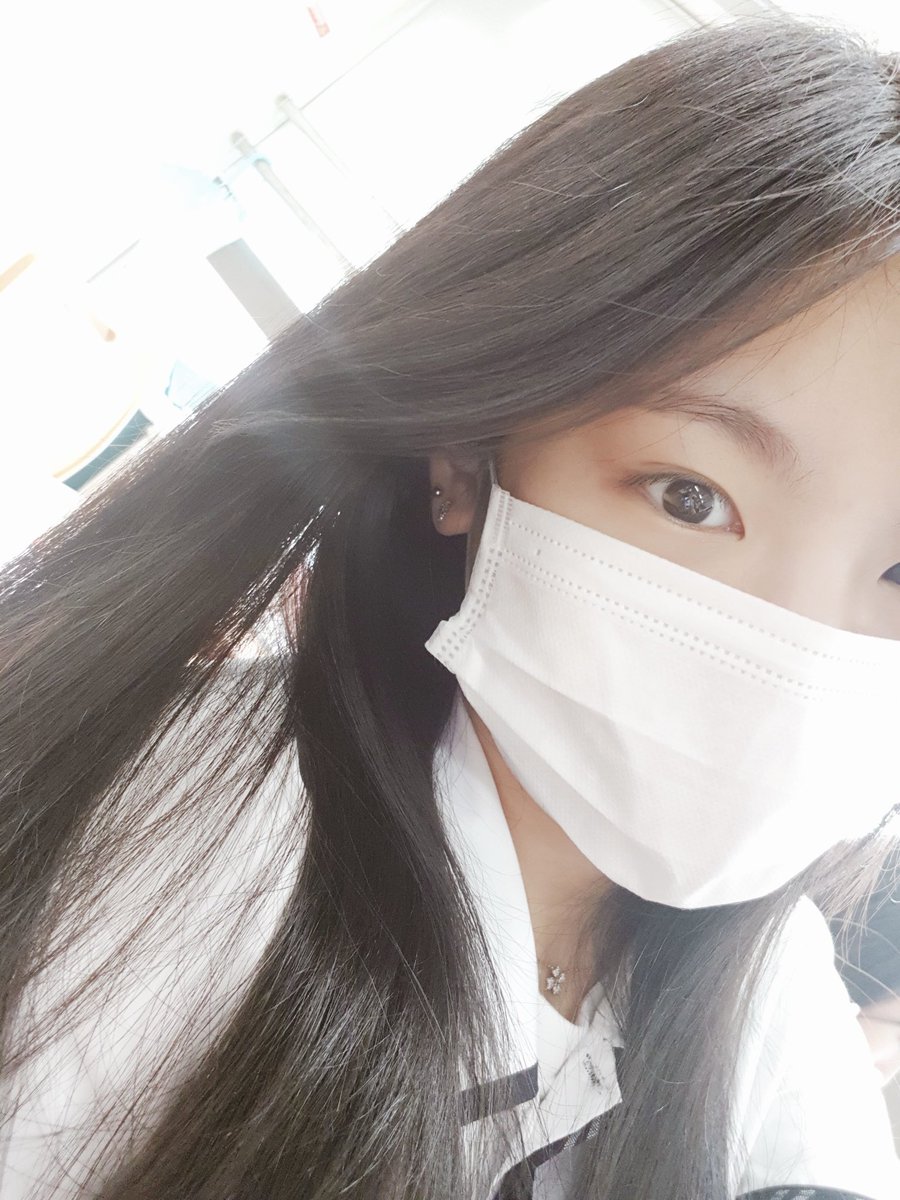 yeji bubble 🖤 tweet media