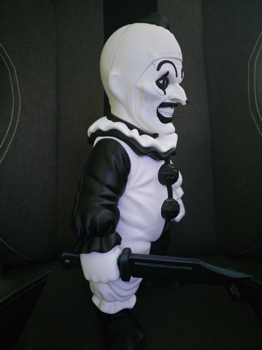 Slacking_dad's tweet photo. Couple of little prints done over at https://t.co/YBPaUtbWlS

#3dprint #arcraiders #chucky #terrifier #arttheclown https://t.co/DlCqsbnEDg