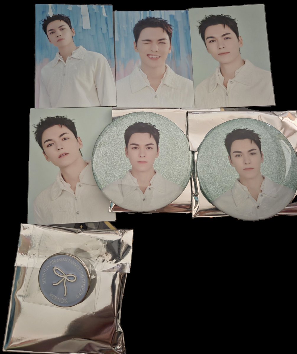 T tweet media