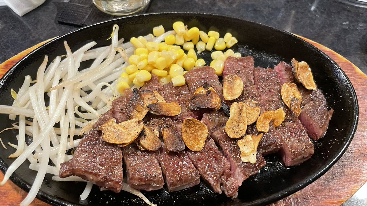 お腹めっちゃ空いてたから ほぼオープン凸で ミスジステーキ！！！ 超