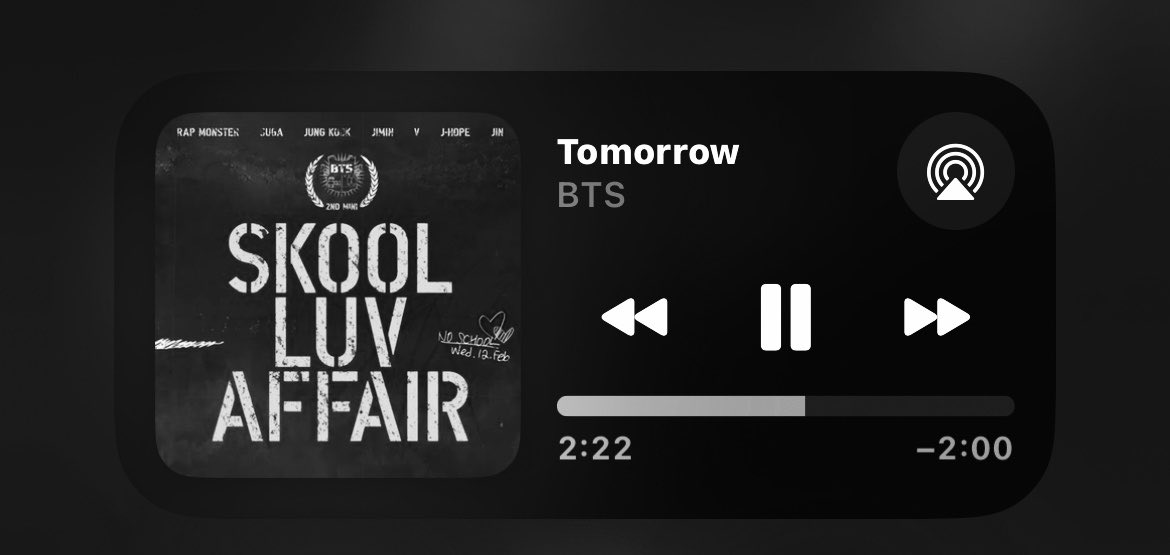 kelly in hope world” tweet media