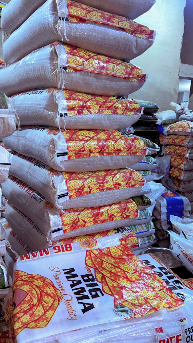 harmynah1's tweet photo. @YinkaDerek I have correct Nigeria rice..
Well destone,color sort and well polished 
Price:46k(price is not stable) https://t.co/njd1wZqQSu