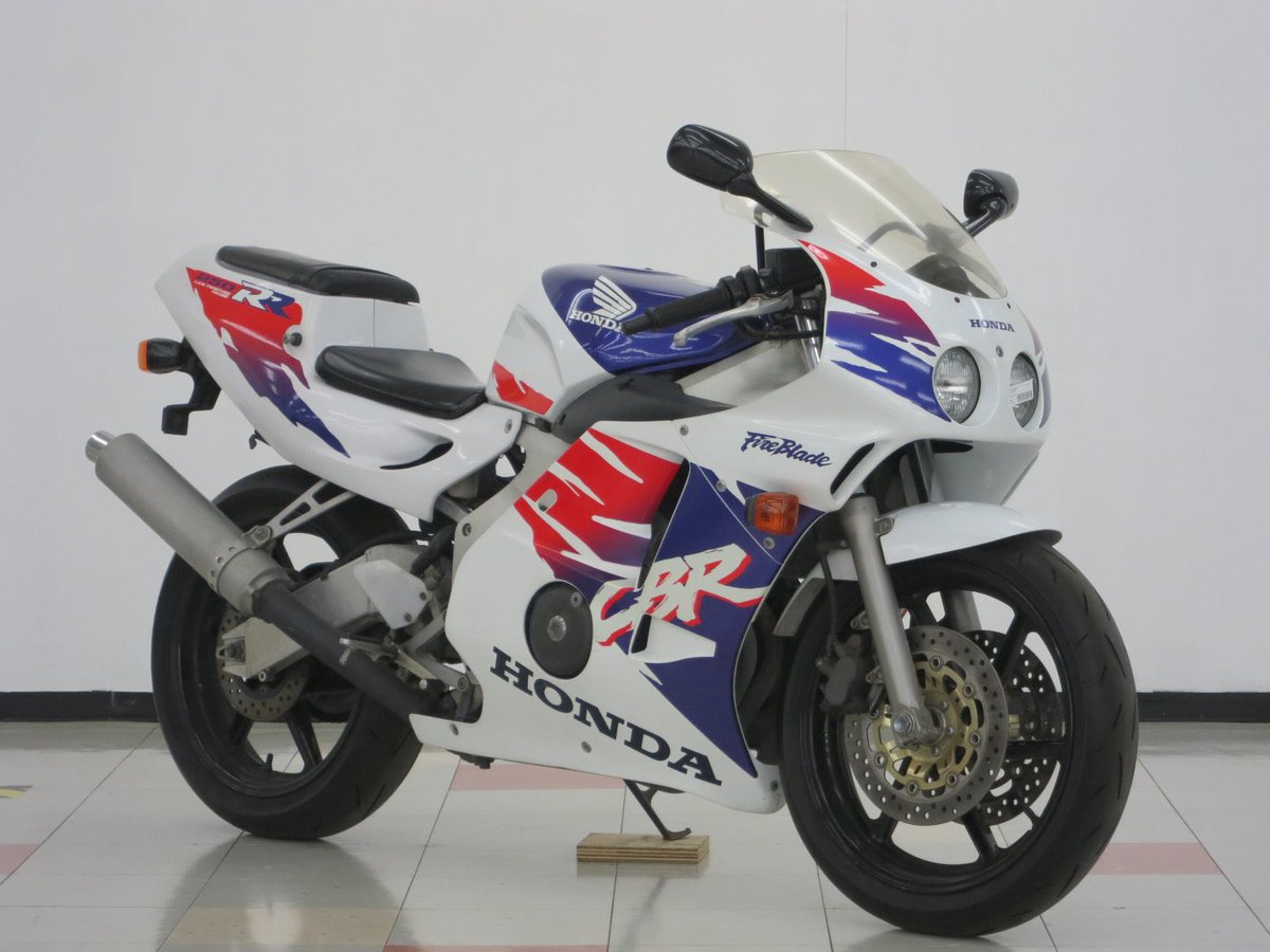 Accela@バイク記事紹介 tweet media