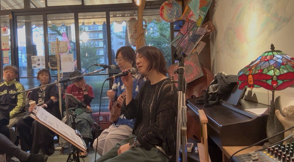 asayuki758's tweet photo. 今池遊覧音楽祭✨
初出場、あさにふるゆき。

あちゃー💖
良い時間でした😌。

皆さんありがと。
ゆきさん、ありがと。
自分ありがと。

あらたるとタンクさん
ありがと💖 https://t.co/WD0mfYJXWO