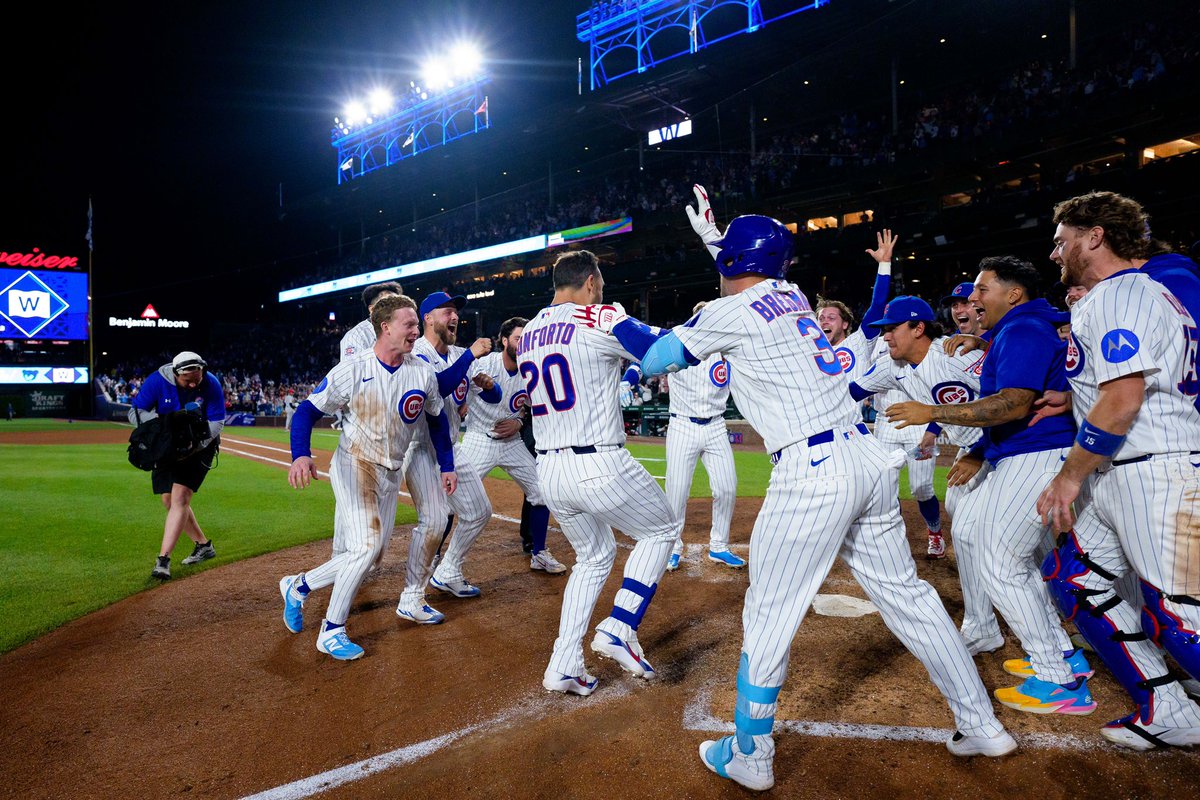 barstoolchicago's tweet photo. Last night at Wrigley we had a double rainbow and a comeback win on a walk-off.

The vibes are immaculate with this Cubs team right now. https://t.co/rkXUKeuXVb