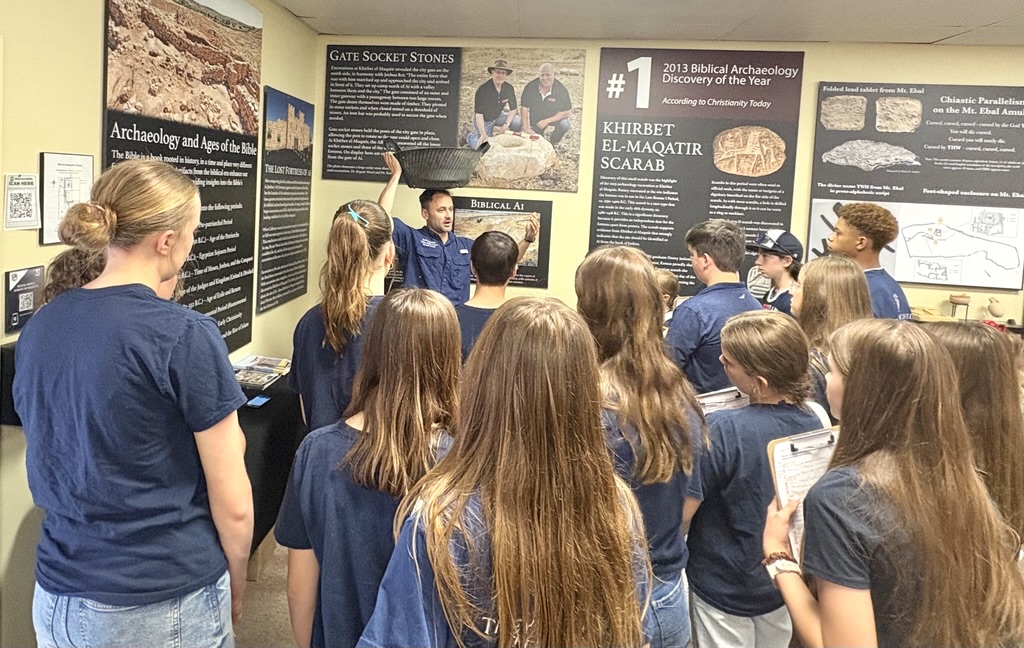BibleSeminary's tweet photo. Thank you, Berean Christian Academy, for visiting the 3J Museum—we loved having you!
#katytx #houston https://t.co/NuN1qgZKC8